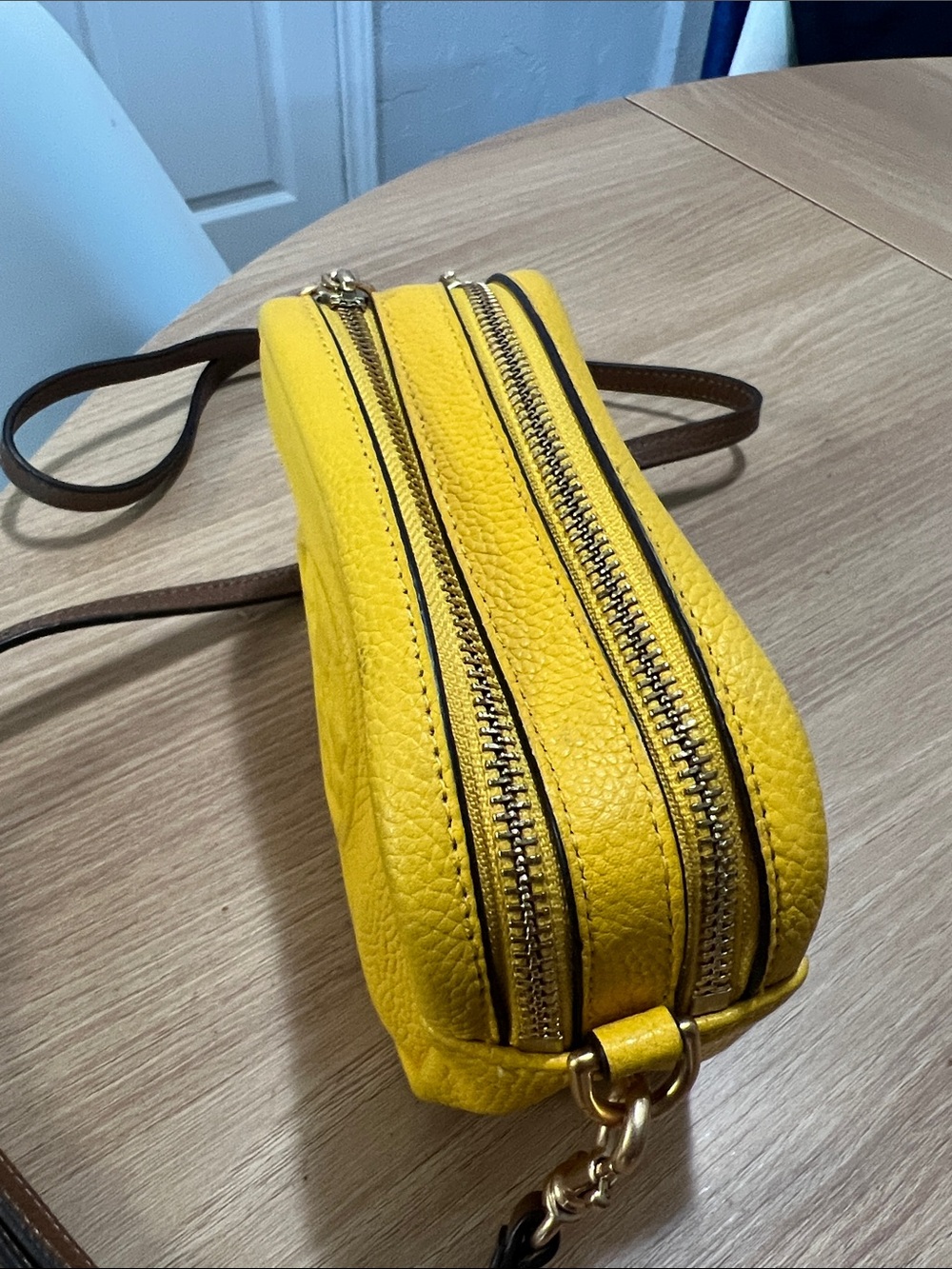 Tory Burch Perry Bombé Mini Bag Yellow Leather - Picture 4 of 12